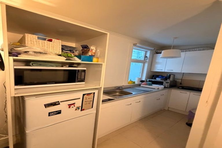Photo of property in 31d Patanga Crescent, Thorndon, Wellington, 6011