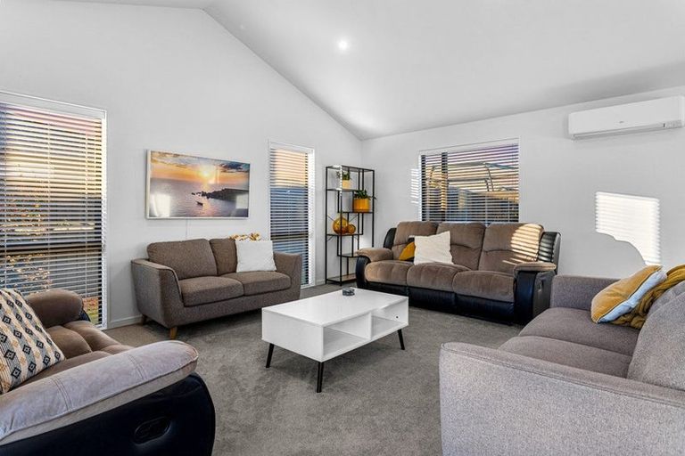 Photo of property in 14 Chatsworth Avenue, Rangiora, 7400