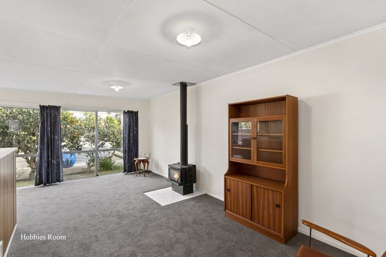 Photo of property in 2 Carter Street, Belmont, Lower Hutt, 5010