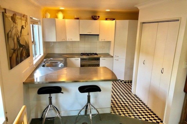 Photo of property in 3/60 Pirie Street, Mount Victoria, Wellington, 6011