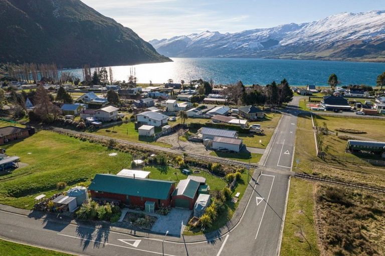 Photo of property in 2 Hector Close, Kingston, Athol, 9793