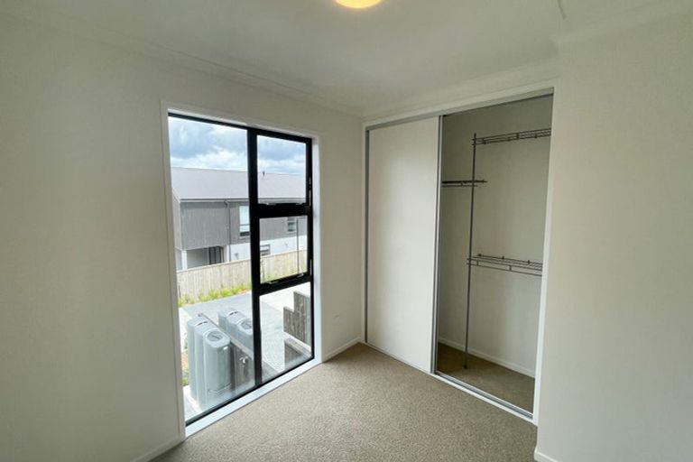 Photo of property in 63 Manarini Road, Westgate, Auckland, 0614