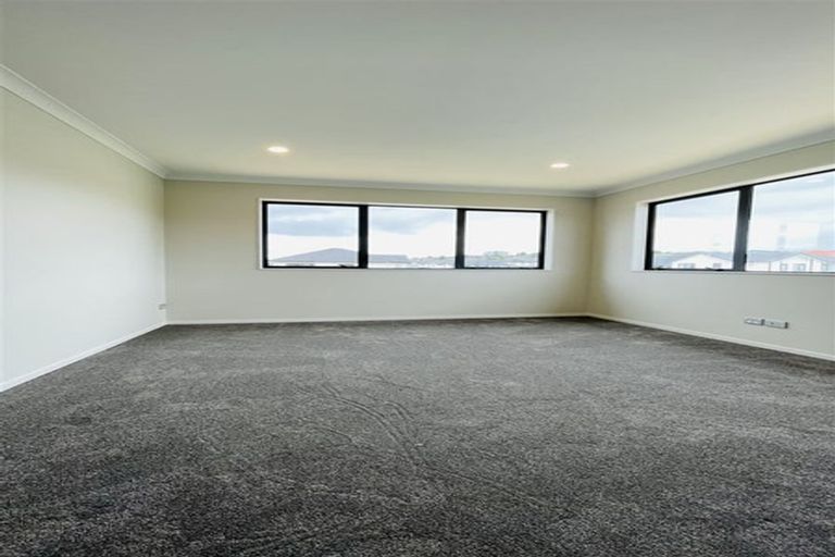 Photo of property in 111 Valderama Drive, Flat Bush, Auckland, 2019