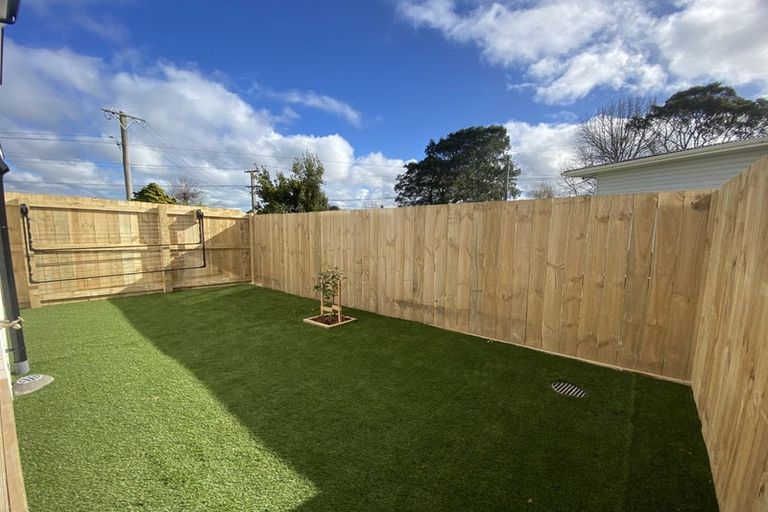 Photo of property in 2/23 View Road, Papakura, 2110