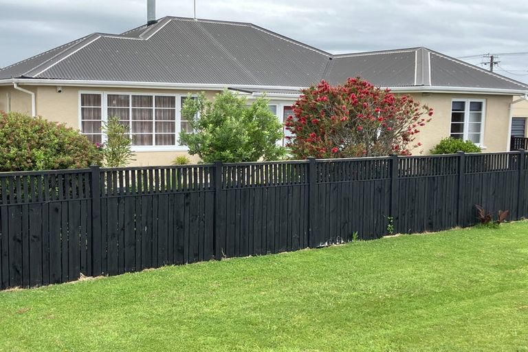 Photo of property in 1 Huia Street, Foxton Beach, Foxton, 4815