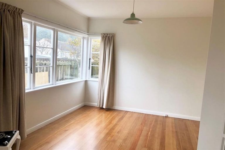 Photo of property in 1/126 Waiwhetu Road, Waterloo, Lower Hutt, 5011