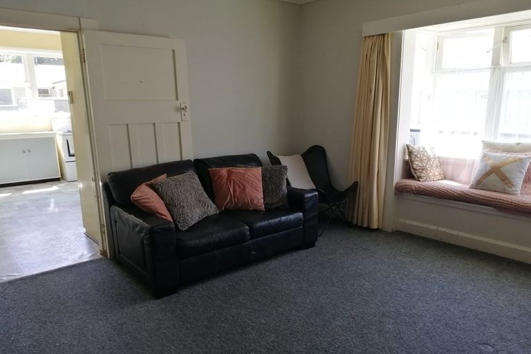 Photo of property in 41 Norton Park Avenue, Fairfield, Lower Hutt, 5011