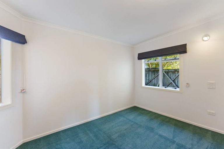 Photo of property in 2 Marewa Place, Waikanae Beach, Waikanae, 5036