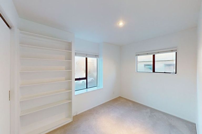 Photo of property in 12 George Street, Thorndon, Wellington, 6011