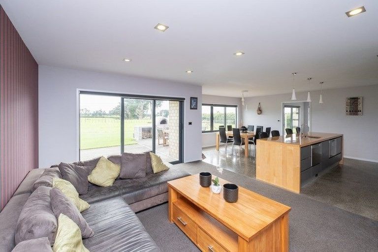 Photo of property in 60 Monmouth Road, Pembroke, Stratford, 4394