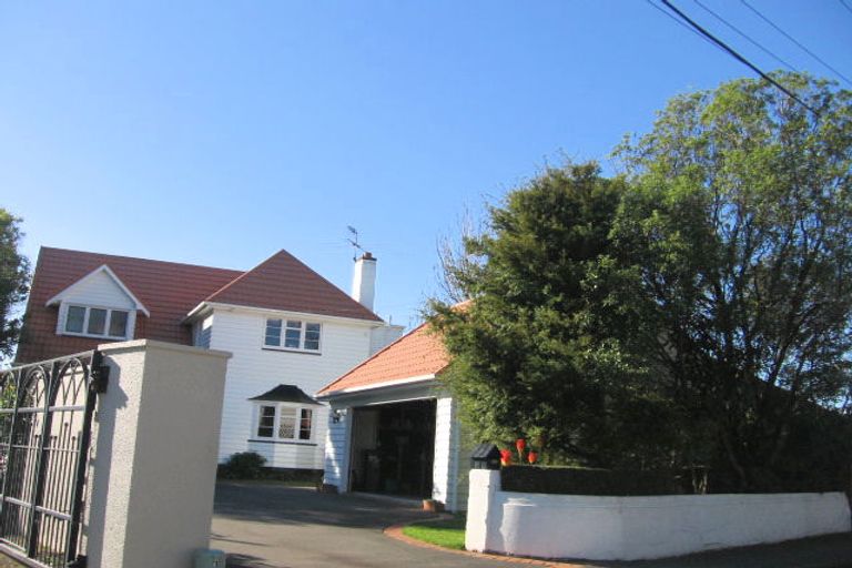 Photo of property in 27 Marina Grove, Hutt Central, Lower Hutt, 5010