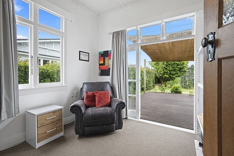 Photo of property in 68 Victoria Avenue, Waiuku, 2123