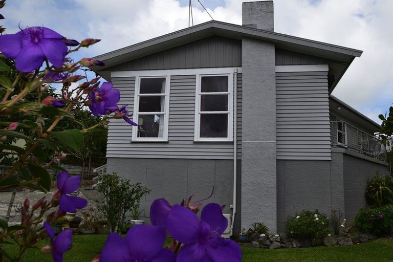 Photo of property in 1 Hazelmere Street, Wellsford, 0900