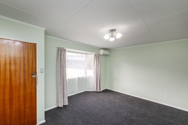 Photo of property in 2/175 Park Road, West End, Palmerston North, 4410