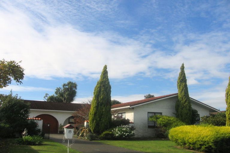 Photo of property in 15 Chippendale Crescent, Highbury, Palmerston North, 4412