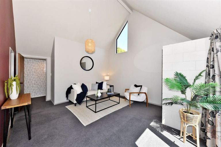 Photo of property in 43n Waimairi Road, Upper Riccarton, Christchurch, 8041