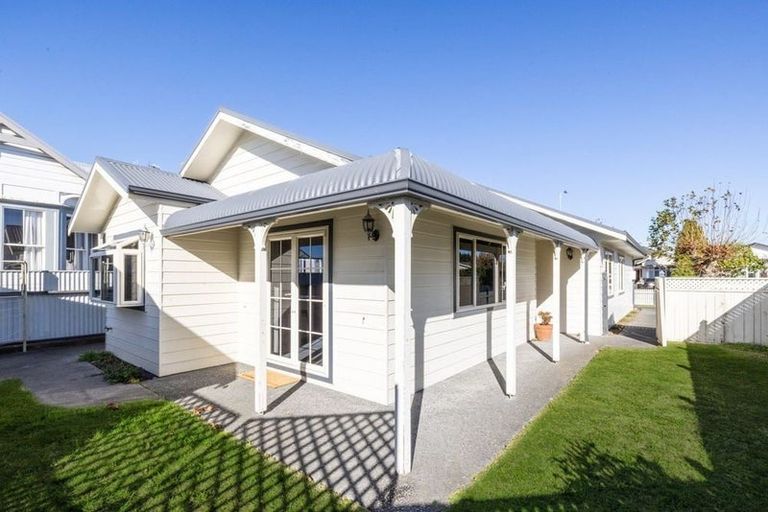 Photo of property in 23 Nelson Crescent, Napier South, Napier, 4110