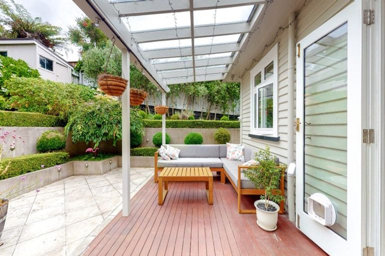 Photo of property in 82 Campbell Street, Karori, Wellington, 6012