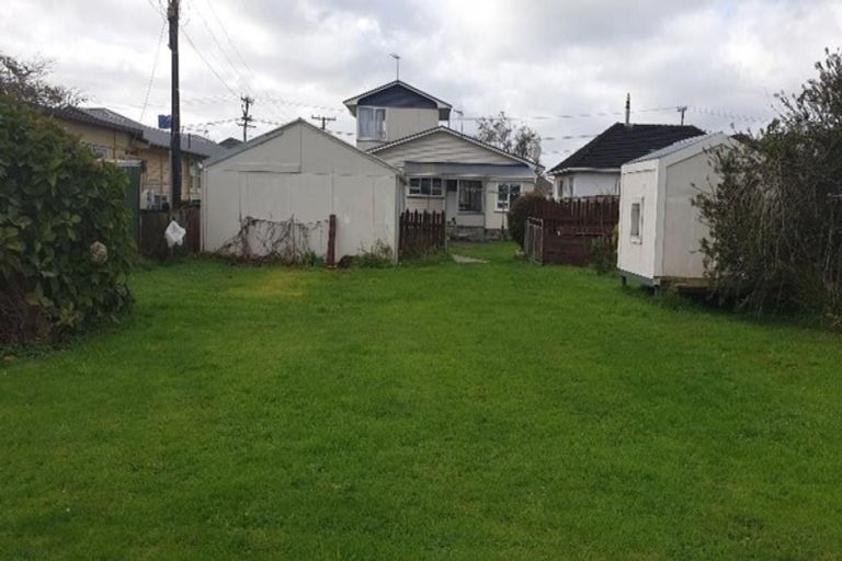Photo of property in 167 Waihi Road, Hawera, 4610