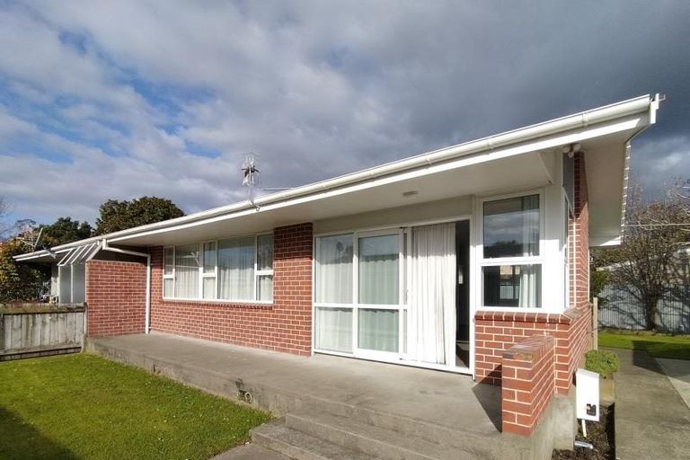 Photo of property in 4/342 College Street, West End, Palmerston North, 4410