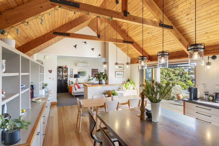 Photo of property in 170a Moncks Spur Road, Mount Pleasant, Christchurch, 8081