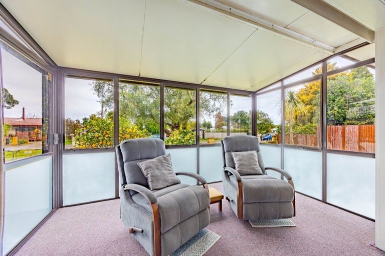 Photo of property in 11 Holden Avenue, Haumoana, 4102