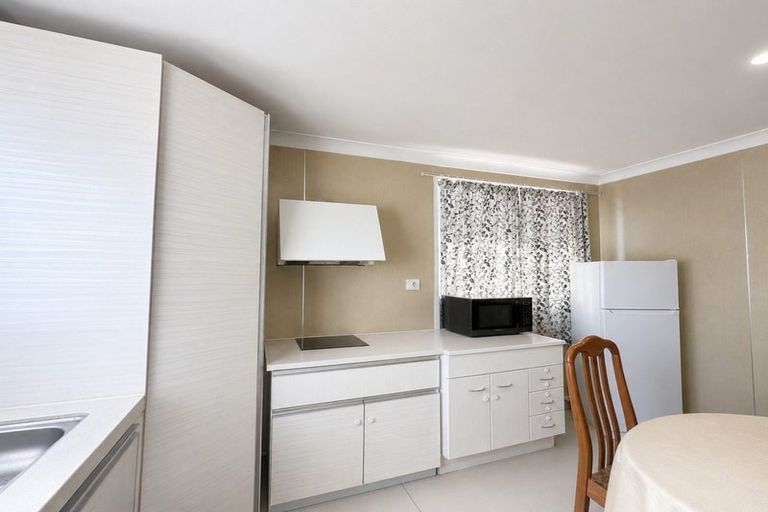 Photo of property in 56a Chilcott Road, Henderson, Auckland, 0612