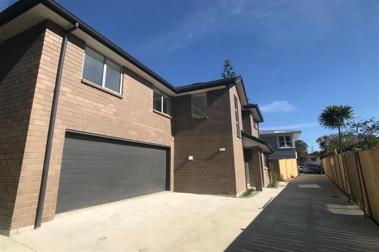 Photo of property in 156a Ennis Avenue, Pakuranga Heights, Auckland, 2010