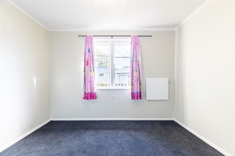 Photo of property in 2 Patea Place, Terrace End, Palmerston North, 4410