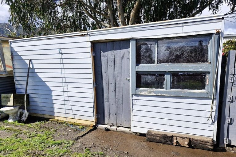 Photo of property in 67 Bright Street, Cobden, Greymouth, 7802