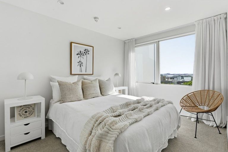 Photo of property in 1/6d Durham Street, Tauranga, 3110