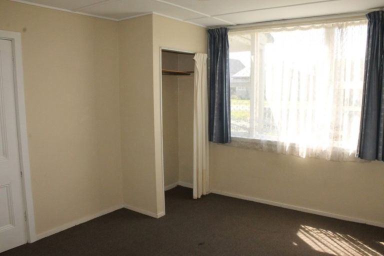 Photo of property in 82-84 Queen Street, Westport, 7825