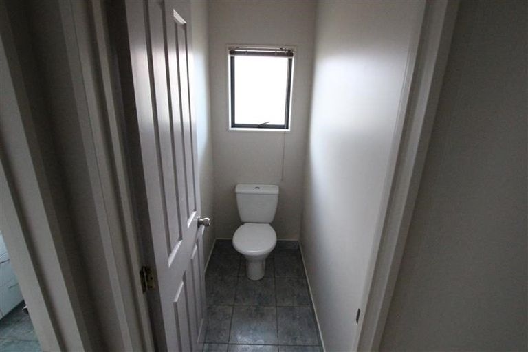 Photo of property in 94a Palmers Road, Clendon Park, Auckland, 2103