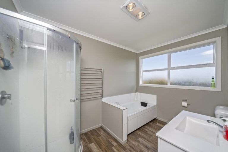 Photo of property in 19 Arthur Street, Hawera, 4674