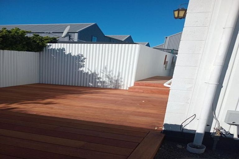 Photo of property in 2/26 Frederick Street, Waltham, Christchurch, 8011