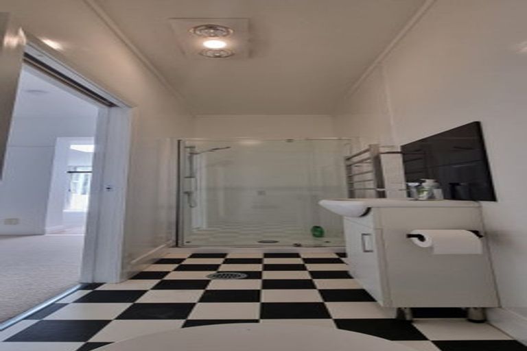 Photo of property in 24 Monorgan Road, Strathmore Park, Wellington, 6022