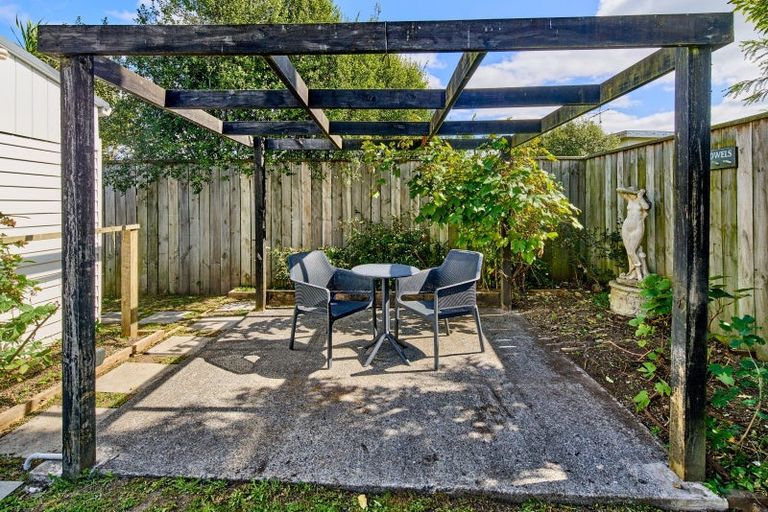 Photo of property in 10 Bentinck Street, Wallaceville, Upper Hutt, 5018