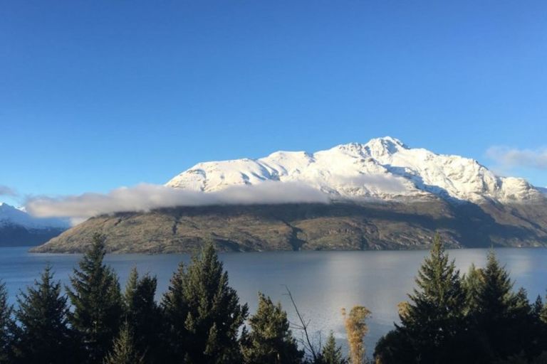 Photo of property in 34 Mckerrow Place, Sunshine Bay, Queenstown, 9300