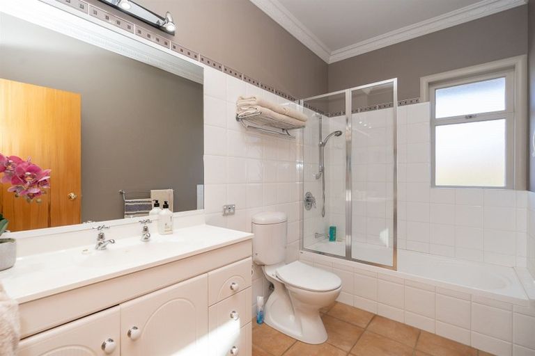 Photo of property in 18 Fairfield Road, Fairfield, Hamilton, 3214