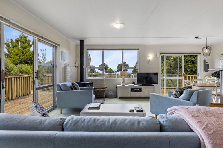 Photo of property in 64 Kaiuru Avenue, Pukawa Bay, Turangi, 3381