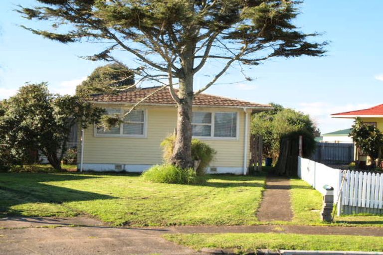 Photo of property in 9 Tiari Place, Mangere East, Auckland, 2024