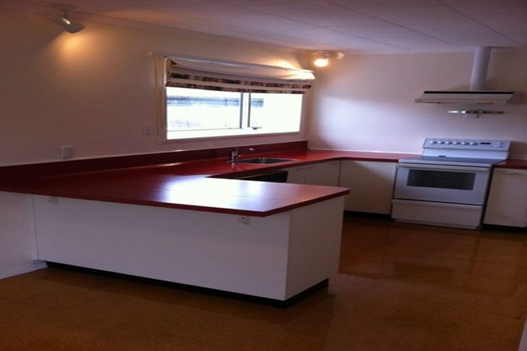 Photo of property in 27 Wolsey Place, Hillmorton, Christchurch, 8025