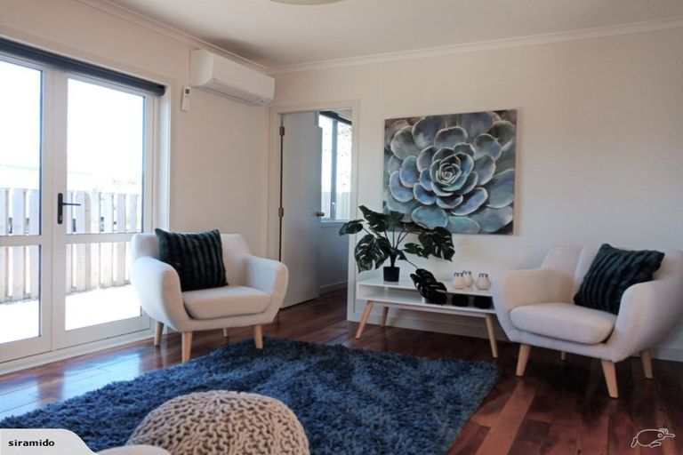 Photo of property in 299b High Street South, Carterton, 5713