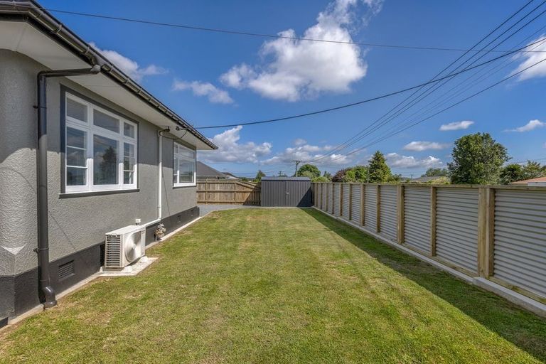 Photo of property in 19 Bowen Street, Levin, 5510