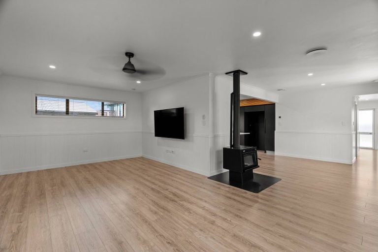 Photo of property in 22 Matipo Place, Edgecumbe, 3120