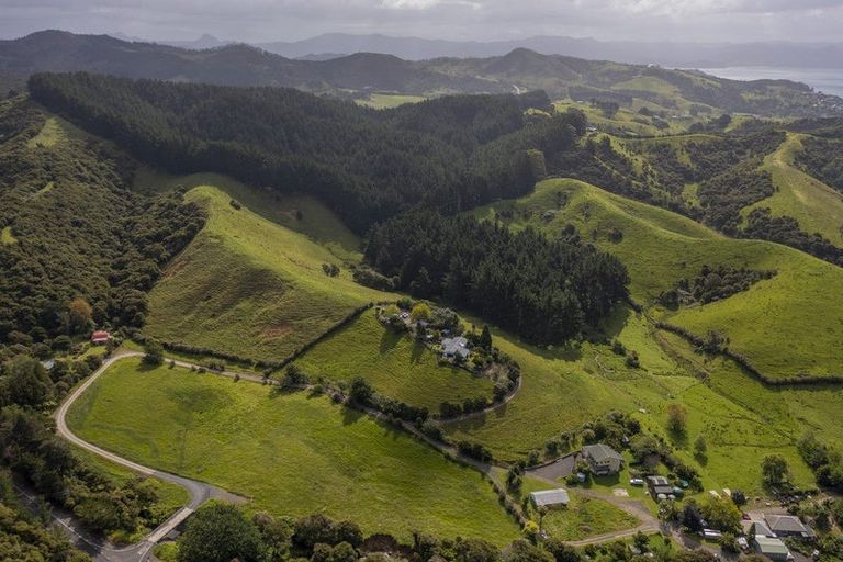 Photo of property in 29 School Of Mines Lane, Kuaotunu, Whitianga, 3592