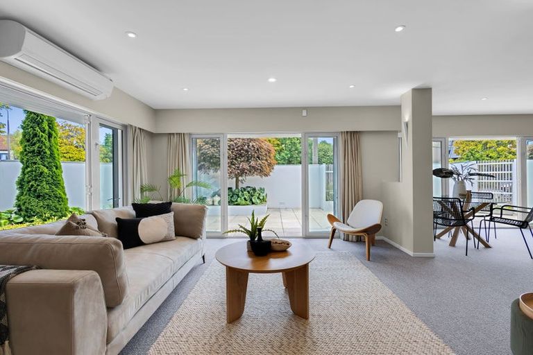 Photo of property in 22 Darvel Street, Riccarton, Christchurch, 8011