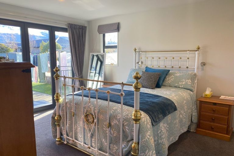 Photo of property in 11 Ethereal Crescent, Mount Pisa, Cromwell, 9383