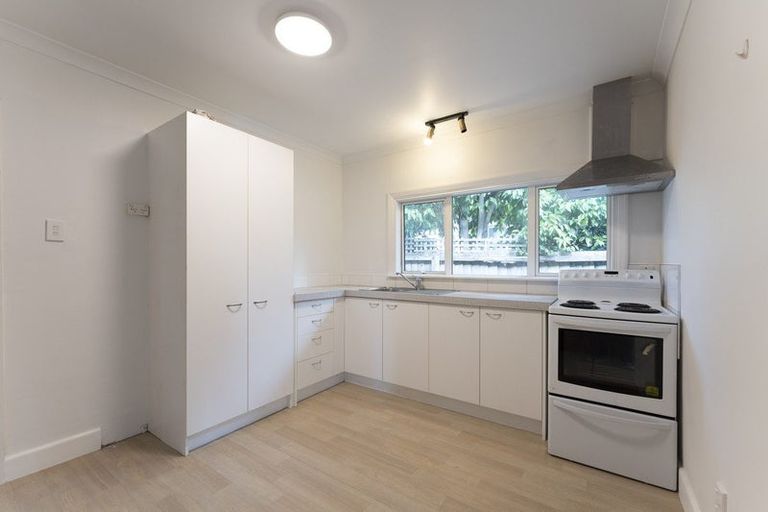 Photo of property in 1/43 Aorangi Road, Bryndwr, Christchurch, 8053