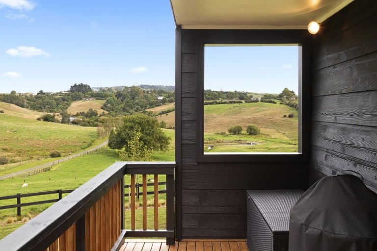 Photo of property in 414 Paparata Road, Bombay, 2675